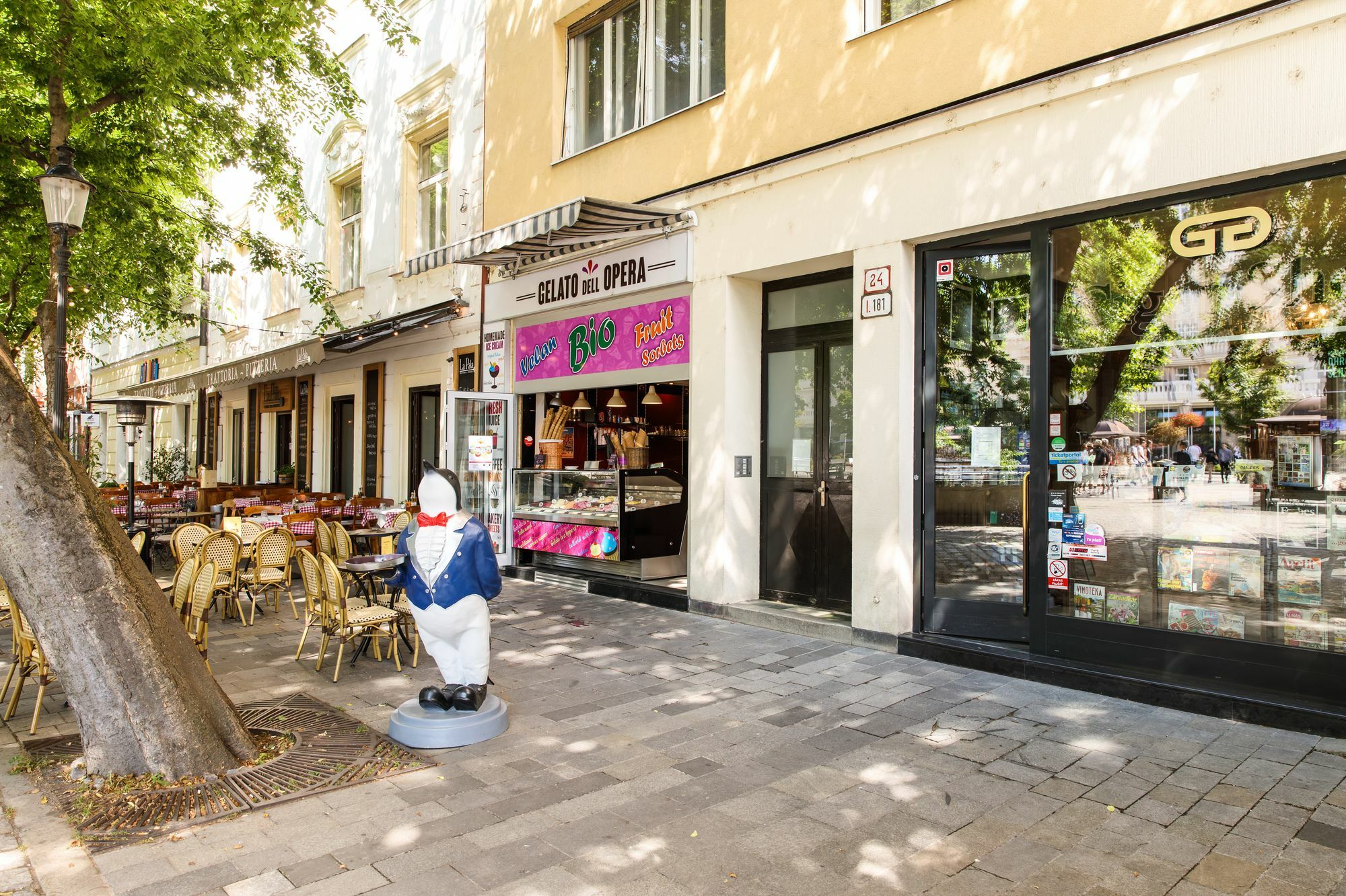 Aplend City Hviezdoslavovo Namestie Bratislava Buitenkant foto